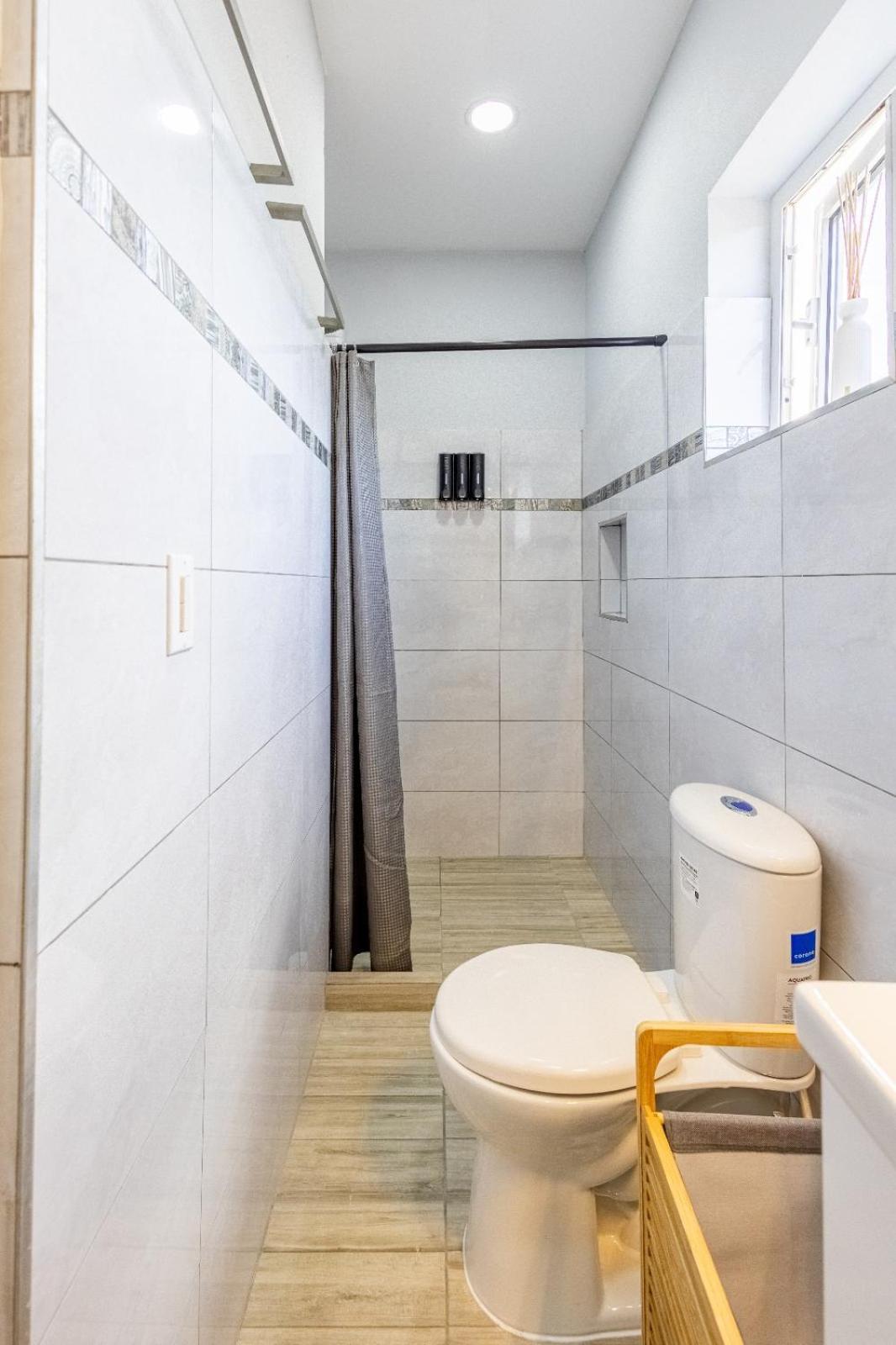 Av Curacao - Centrally Located Spacious Apartment Willemstad Eksteriør bilde