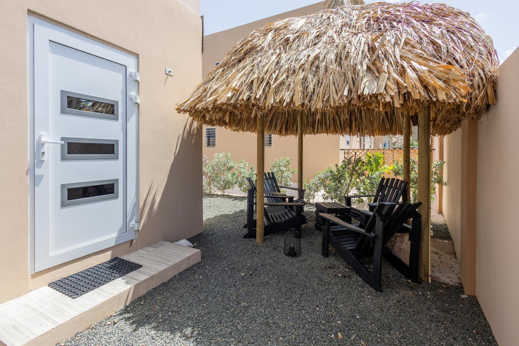Av Curacao - Centrally Located Spacious Apartment Willemstad Eksteriør bilde
